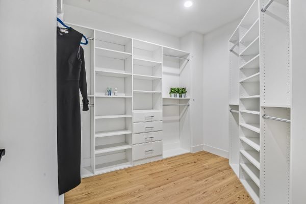 _yjp6497-_yjp6501-min